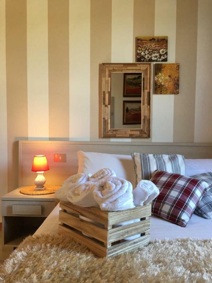 Apartamento Il Giuggiolo Montalcino Exterior foto